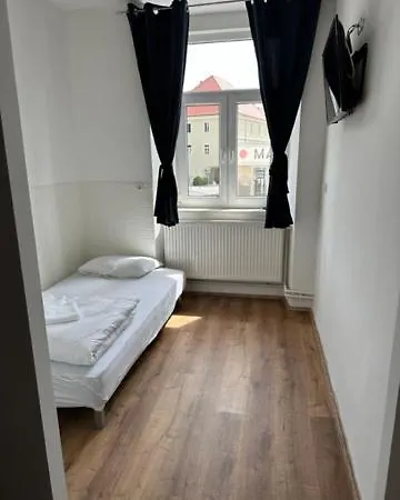 Gostilna In Apartmaji Zlati Lev - 아파트 *