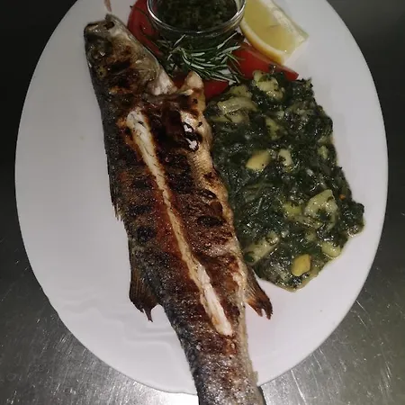 Gostilna In Apartmaji Zlati Lev -